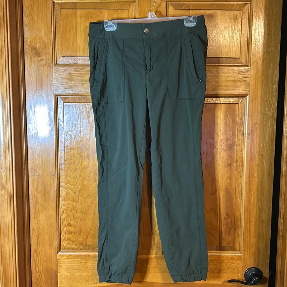 Athelta Olive green nylon Joggers W/front & Back pockets Sz 10-EUC